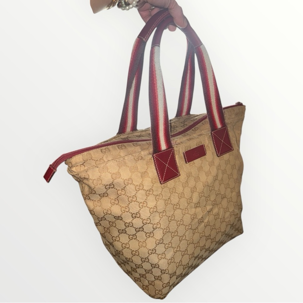Gucci Tote Bag Sherry Line Cream Tan Gold and Red Monogram GG Supreme Zip Top - Picture 7 of 16